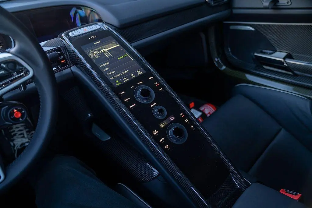 2015 Porsche 918 Spyder Weissach Package