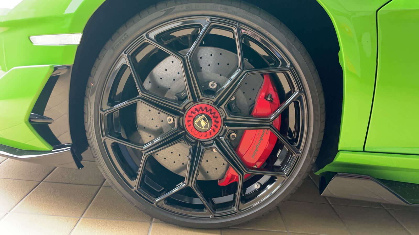 2020 Lamborghini Aventador SVJ