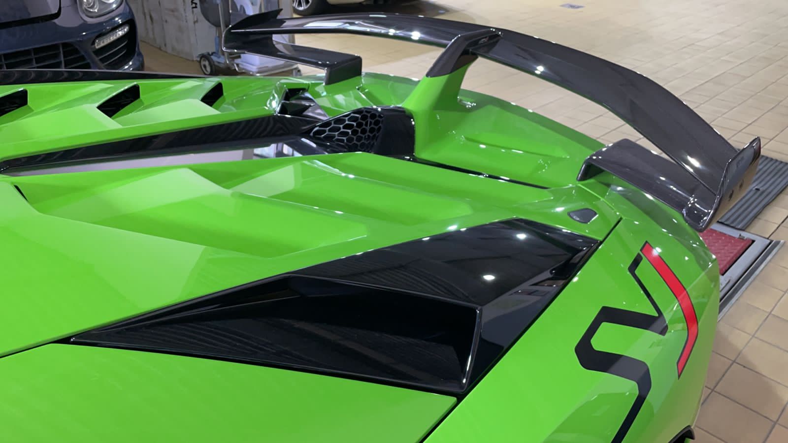 2020 Lamborghini Aventador SVJ